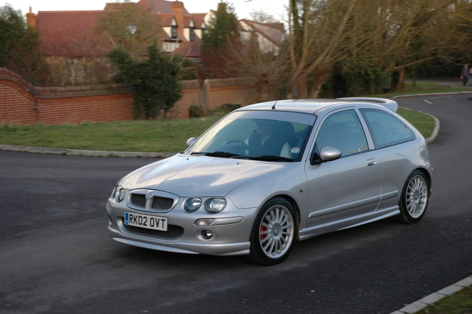 Mg ZR