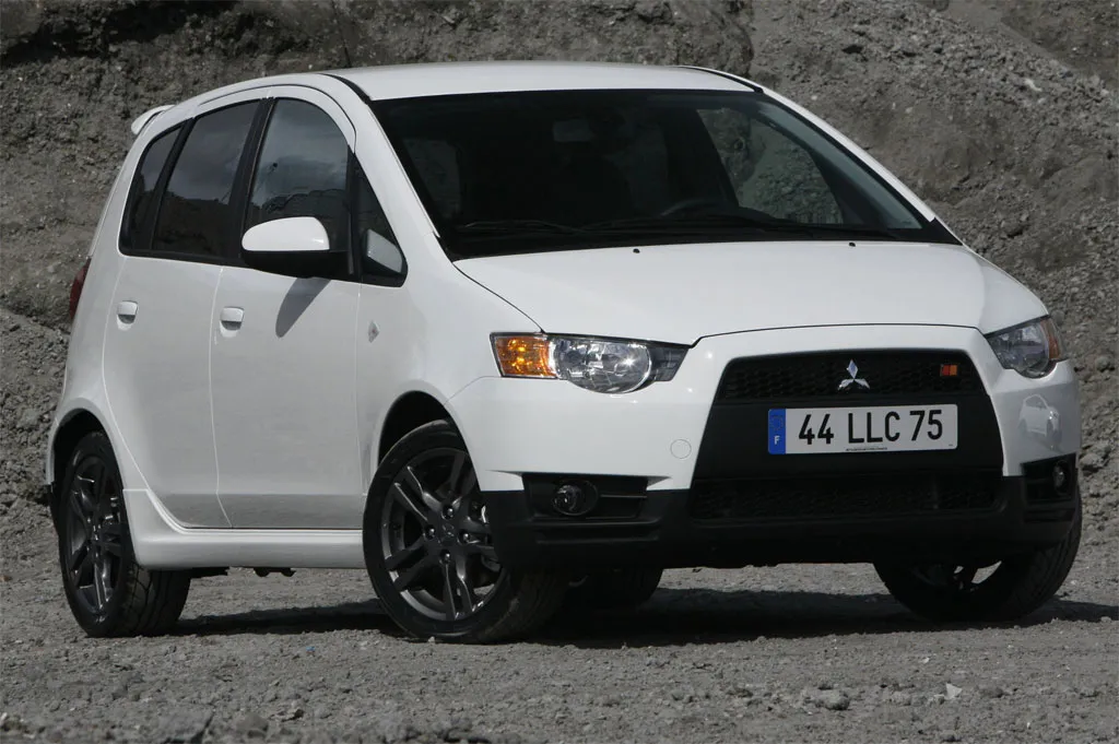 Mitsubishi colt размер щеток