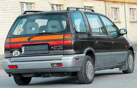 Mitsubishi space wagon 1995