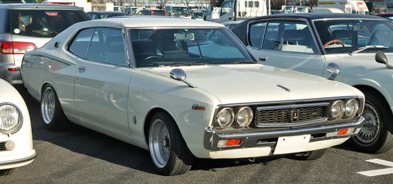 NISSAN Laurel image #1