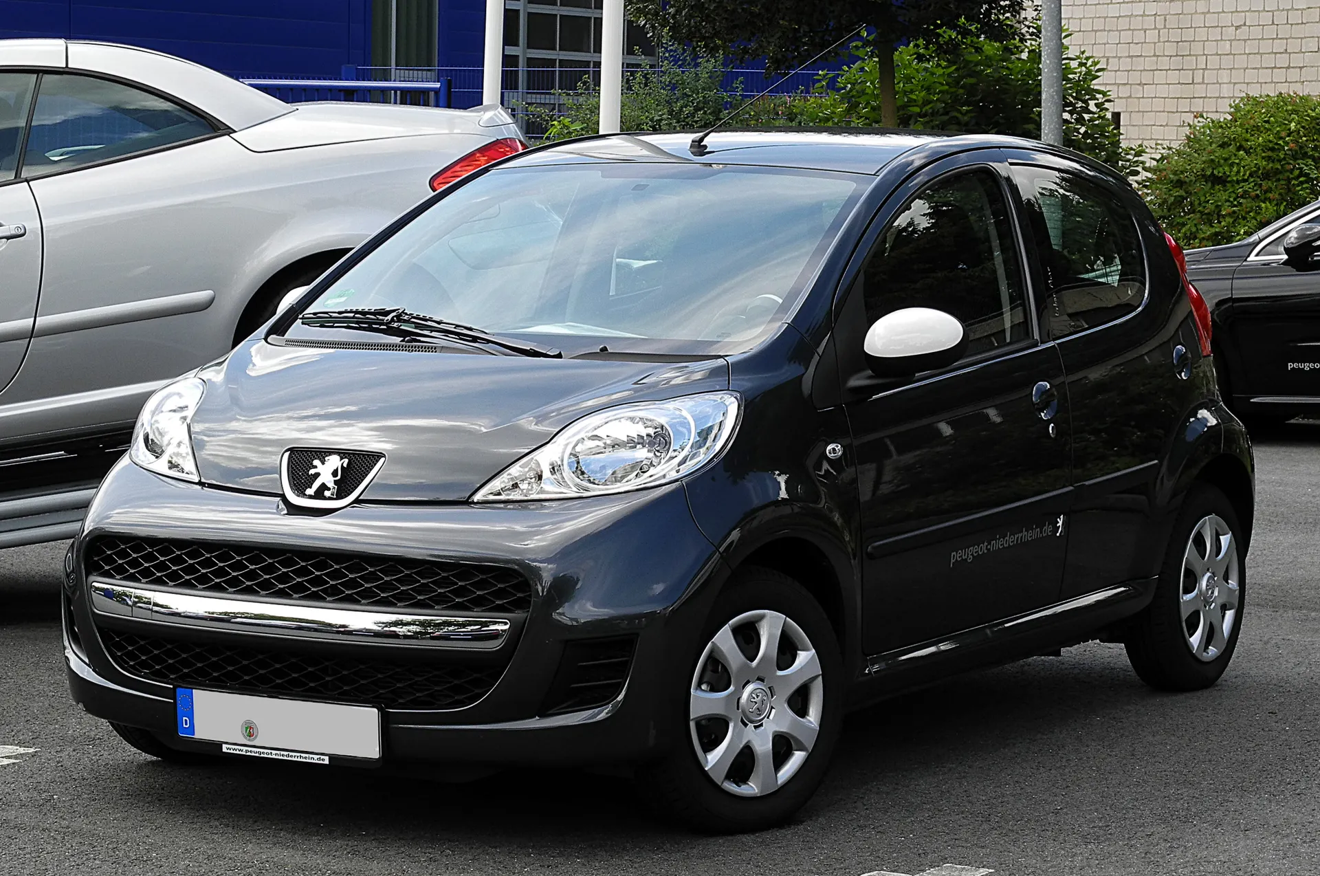 Лобовое стекло peugeot 107