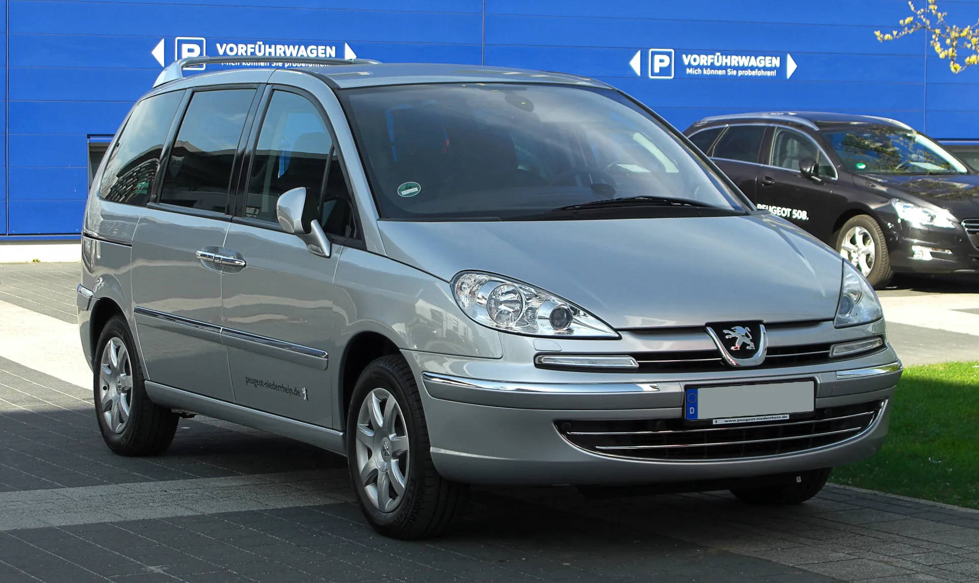 Peugeot 807 фото