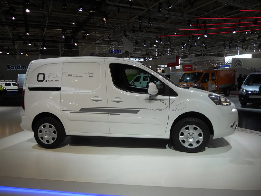 peugeot van electric