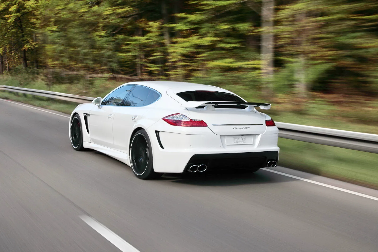 Porsche Panamera image #12