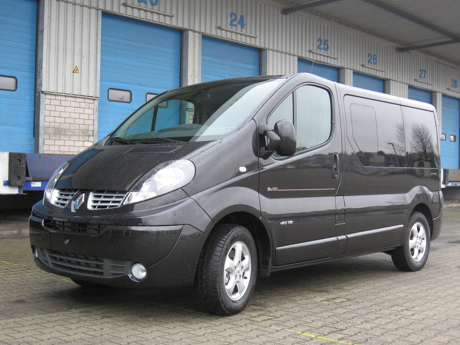 Фото renault trafic