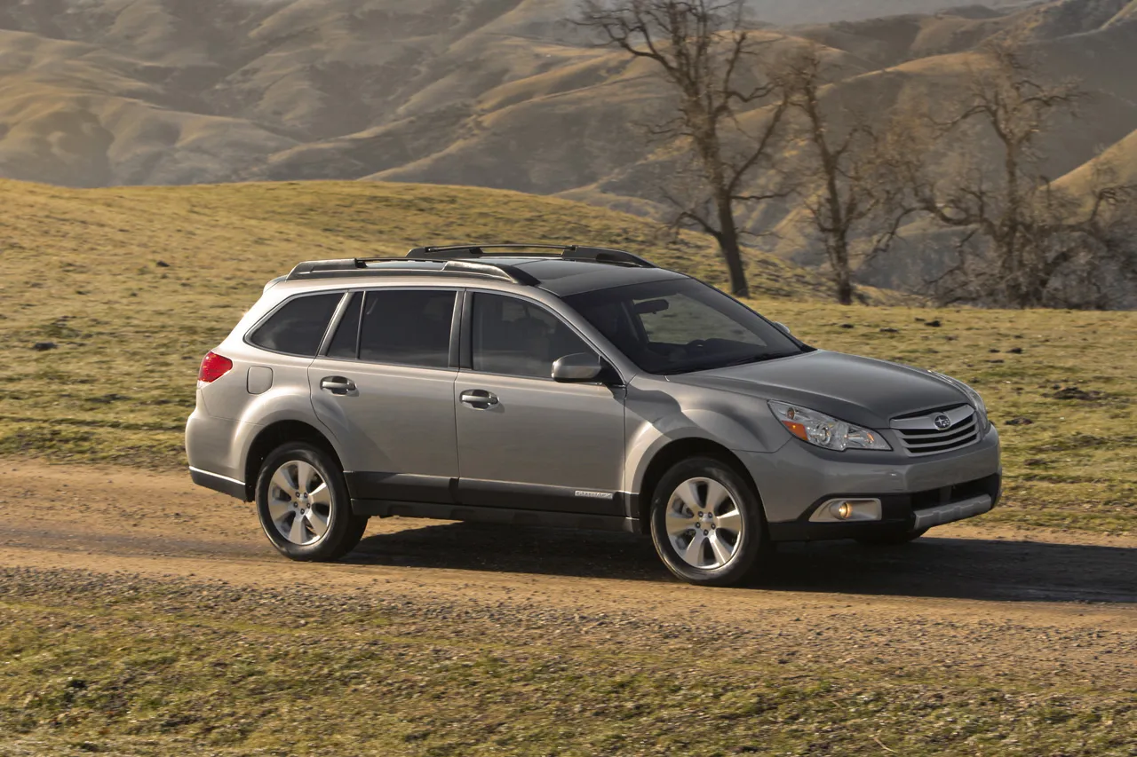 Subaru Outback 2 5i technical details history photos on