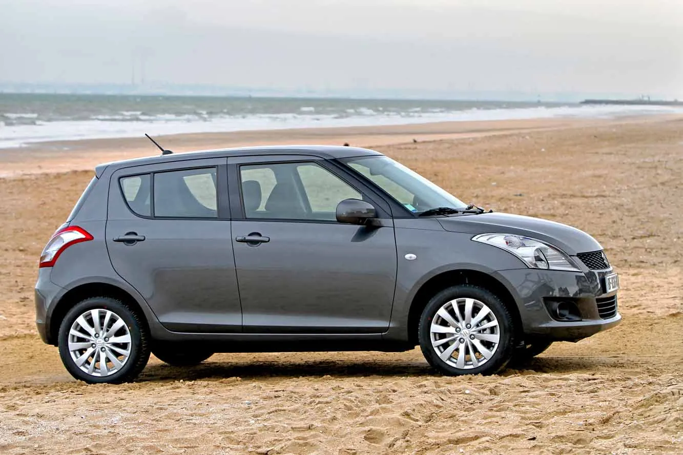 Свифт клиренс. Suzuki Swift 4x4. Suzuki Swift 4x4 Outdoor. Сузуки Свифт 4 ВД. Suzuki Swift 4*4.