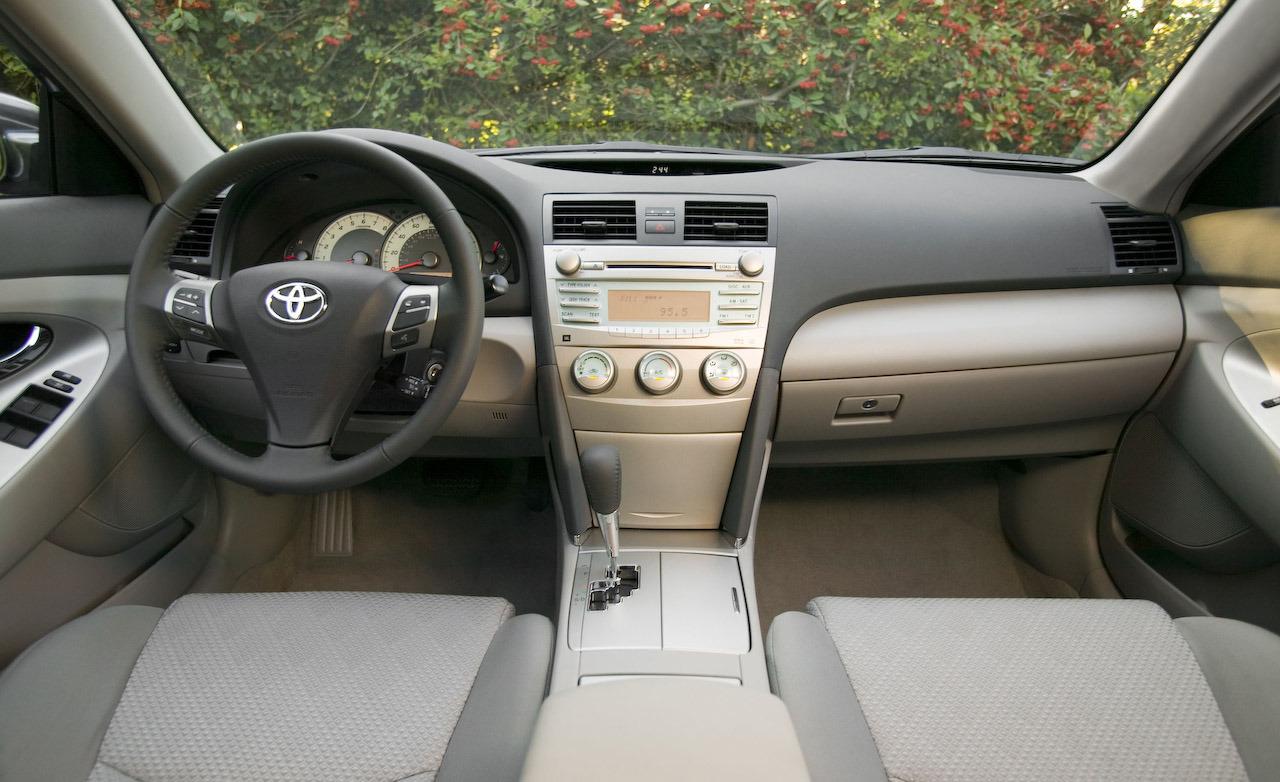 Toyota Camry Image 5