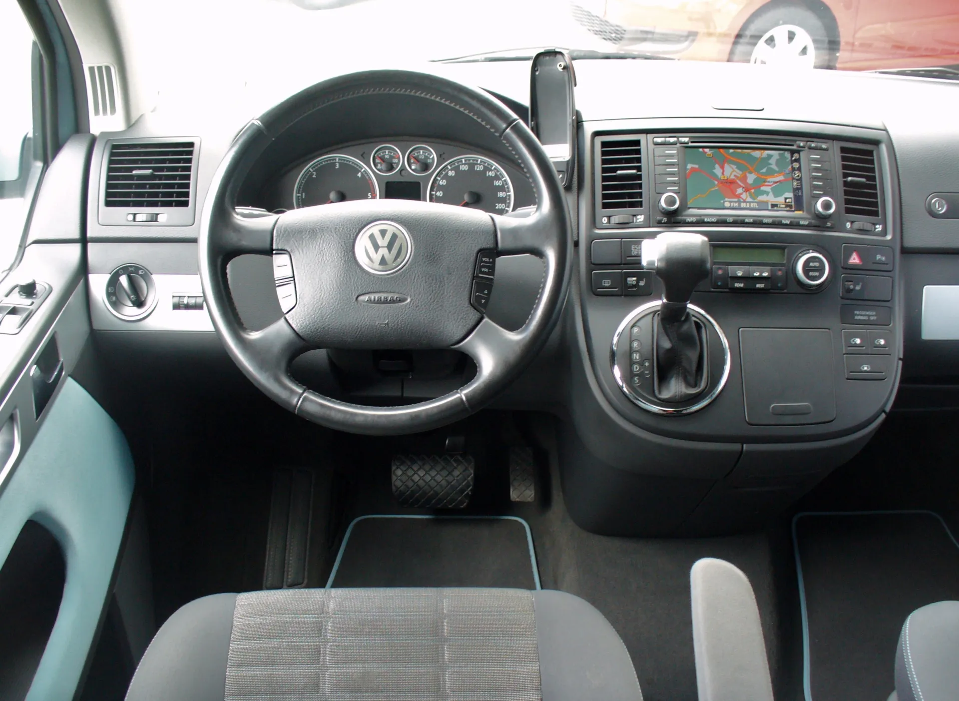 VW T5 Multivan technical details, history, photos on