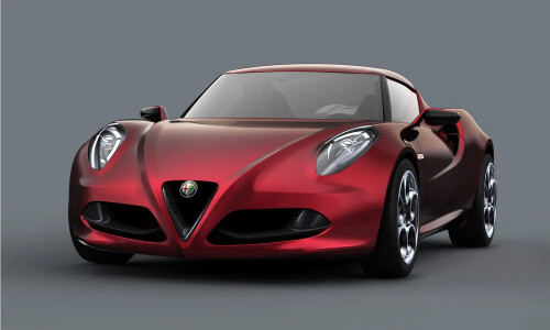 Alfa-Romeo 4C #13