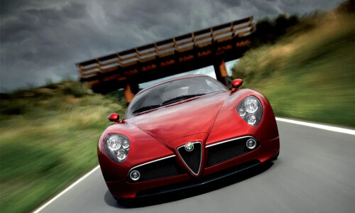 Alfa-Romeo 8C Competizione #10