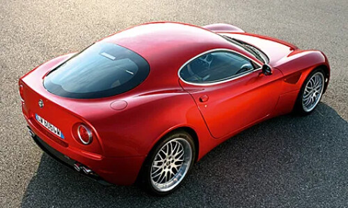 Alfa-Romeo 8C Competizione #13