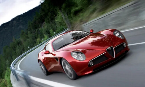 Alfa-Romeo 8C GTA #9