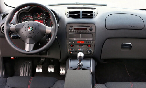 Alfa-Romeo GT #12