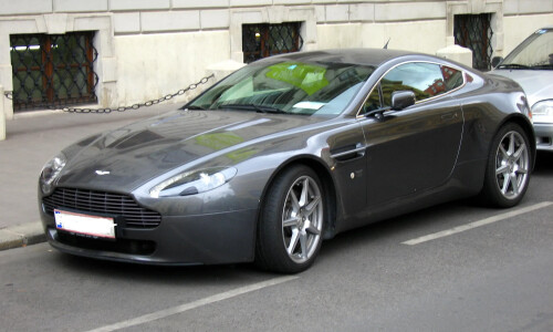Aston-Martin V8 photo 1