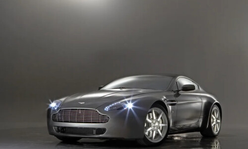 Aston-Martin V8 Vantage #1
