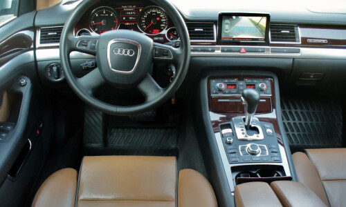 Audi A8 4.2 TDI #1