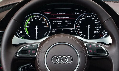 Audi A8 hybrid #6