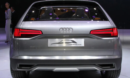 Audi Q2 photo 11