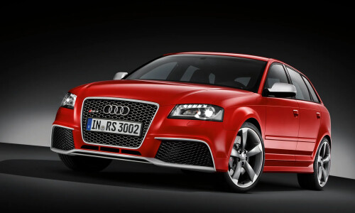 Audi RS3 photo 3