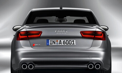 Audi RS6 photo 4