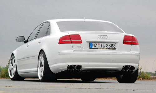 Audi S8 photo 1