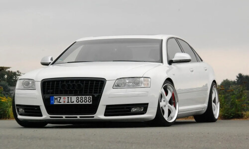 Audi S8 photo 3