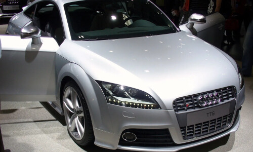 Audi TTS photo 2