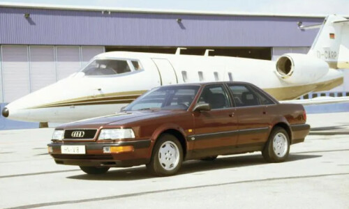 Audi V8 photo 9