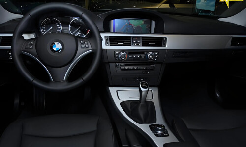 BMW 318d photo 4
