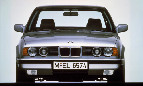 BMW 520i #8