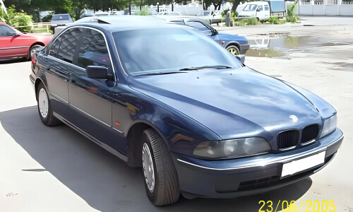 BMW 520i #13