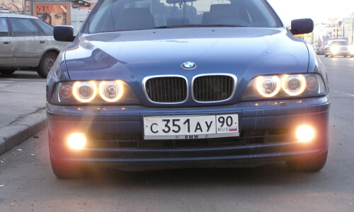 BMW 525i #8