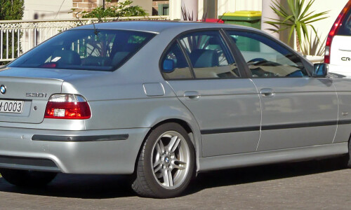 BMW 530i #13