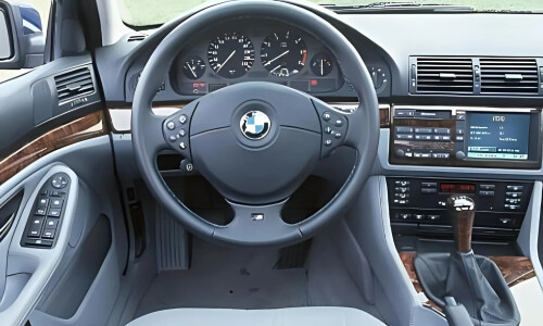 BMW 530i Touring #11