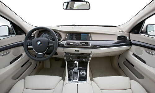 BMW 5er photo 10