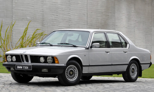 BMW 733i #12
