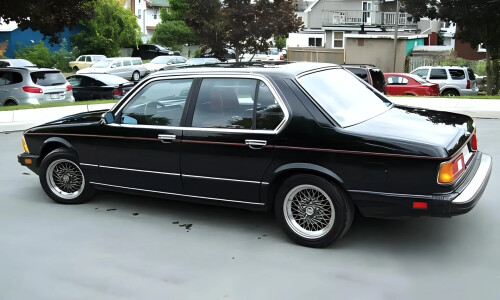 BMW 733i #14