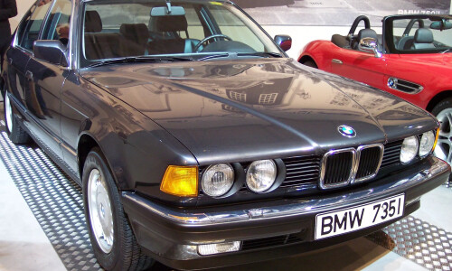 BMW 735 photo 1