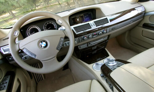 BMW 7er photo 4