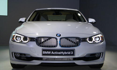 BMW ActiveHybrid 3 #13
