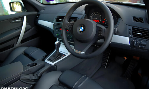 BMW X3 2.5si photo 1