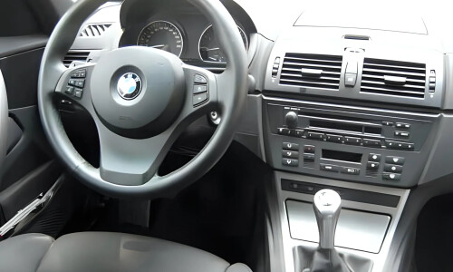 BMW X3 3.0d photo 3