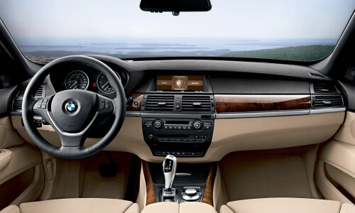 BMW X5 photo 4