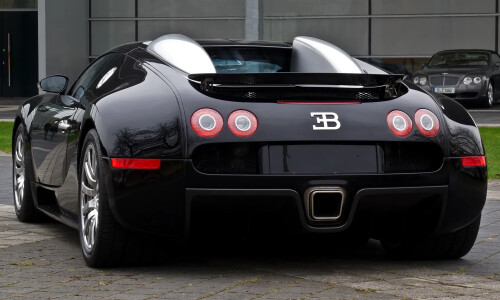 Bugatti Veyron photo 10