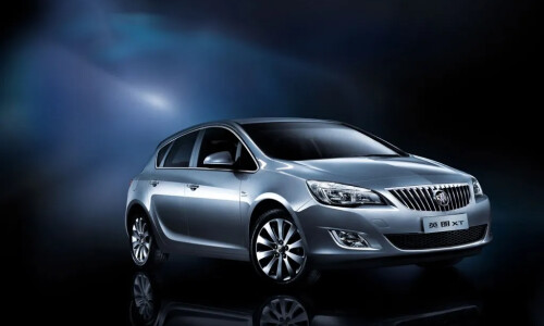 Buick Excelle XT #9