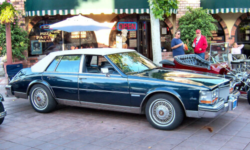Cadillac Seville photo 2