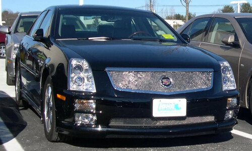 Cadillac STS photo 2