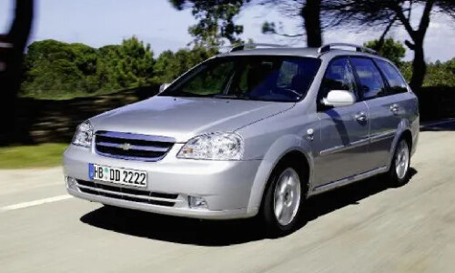 Chevrolet Nubira Kombi photo 5