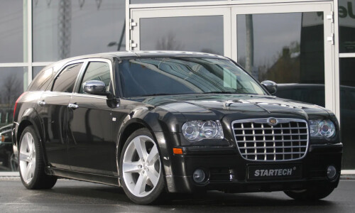 Chrysler 300C photo 3